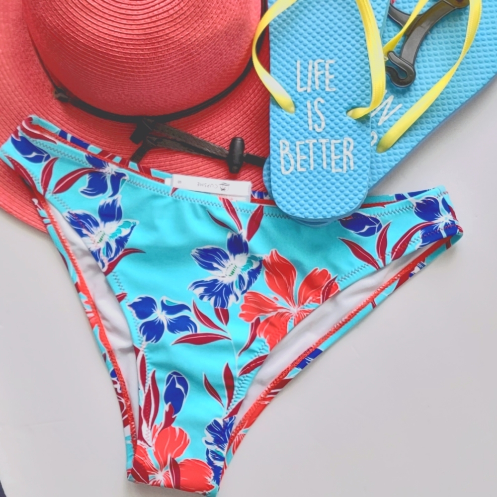 Cupshe Low Rise Floral Print Bikini Bottom.